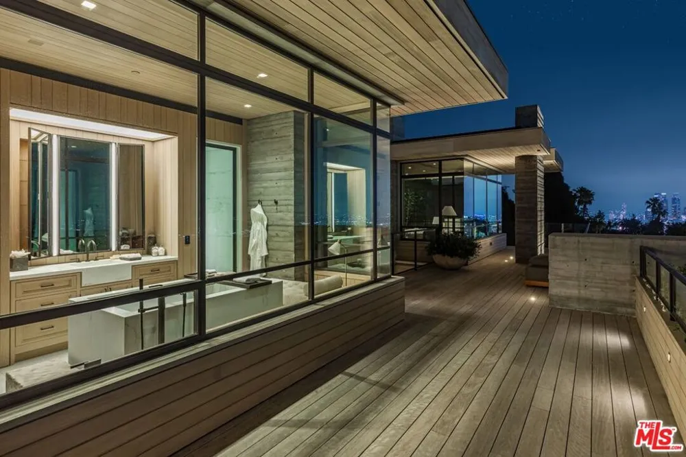 7661 Curson Terrace Los Angeles, CA 90046