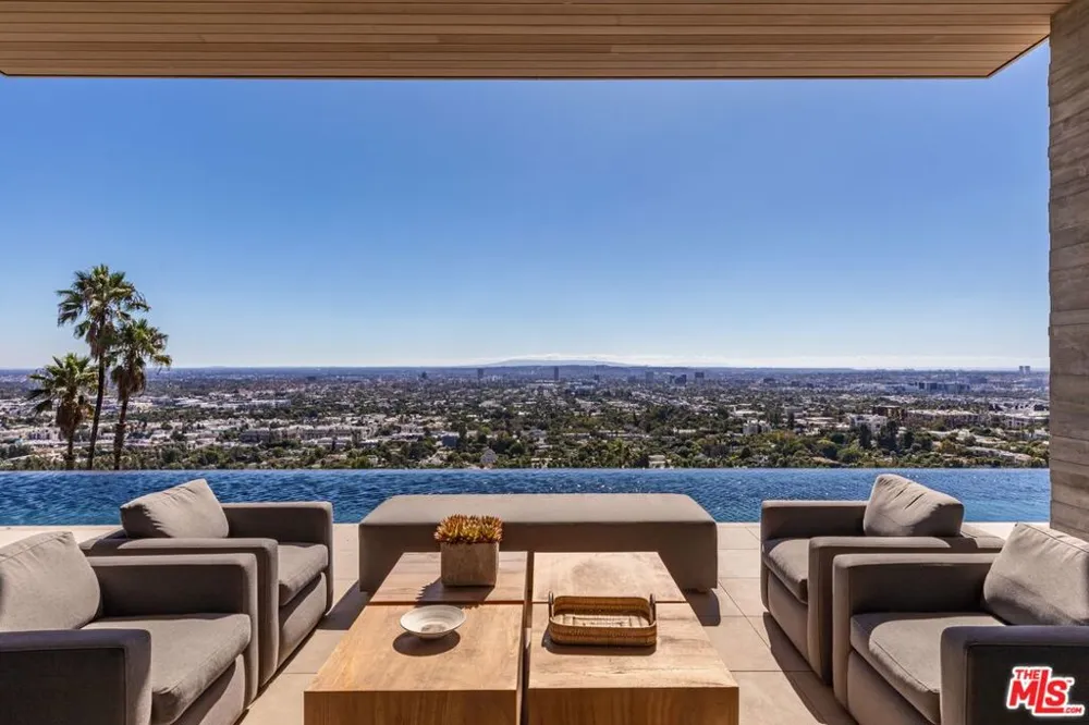 7661 Curson Terrace Los Angeles, CA 90046