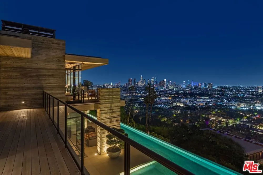 7661 Curson Terrace Los Angeles, CA 90046