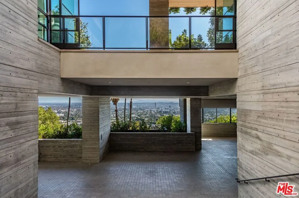 7661 Curson Terrace Los Angeles, CA 90046