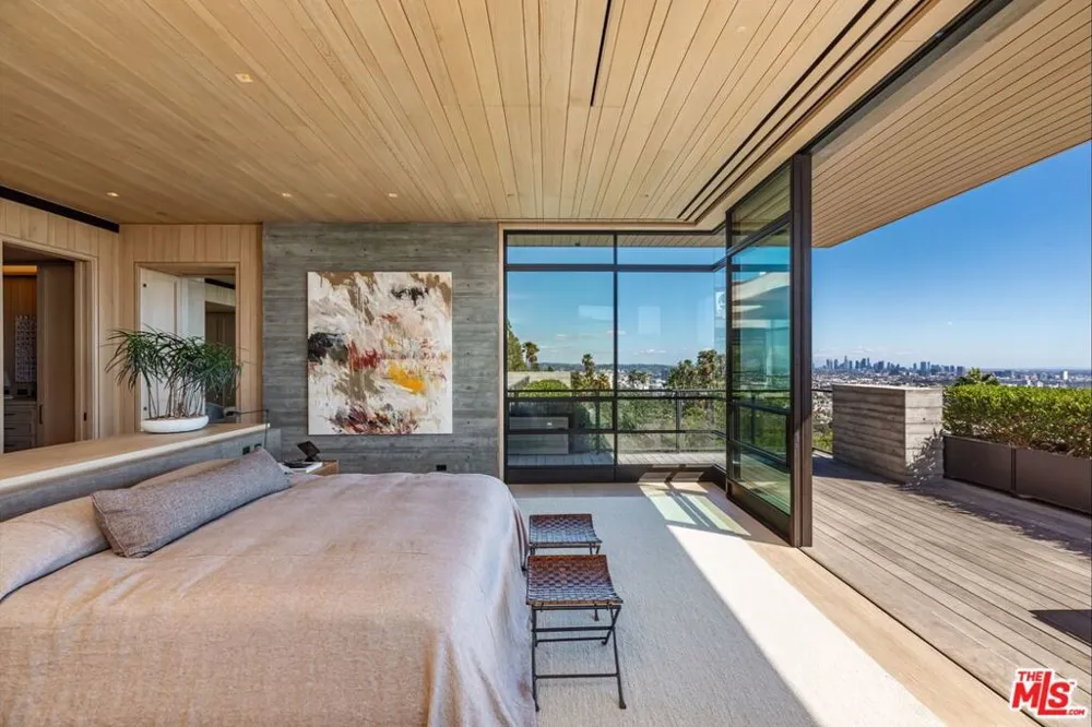 7661 Curson Terrace Los Angeles, CA 90046