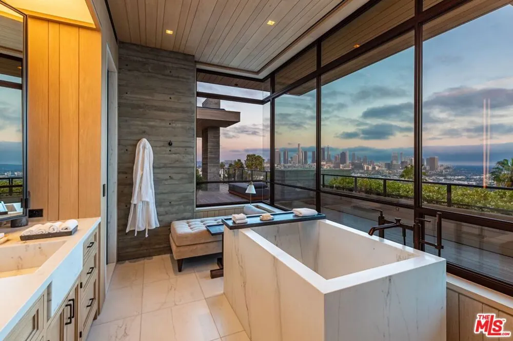 7661 Curson Terrace Los Angeles, CA 90046