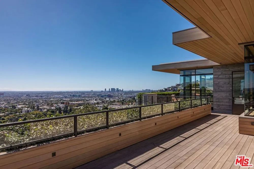 7661 Curson Terrace Los Angeles, CA 90046