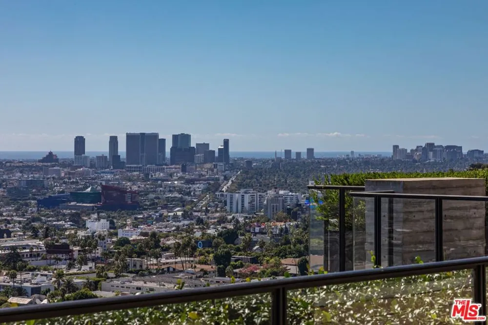 7661 Curson Terrace Los Angeles, CA 90046