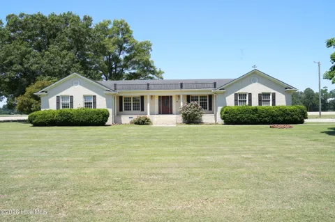 4556 Garland Highway