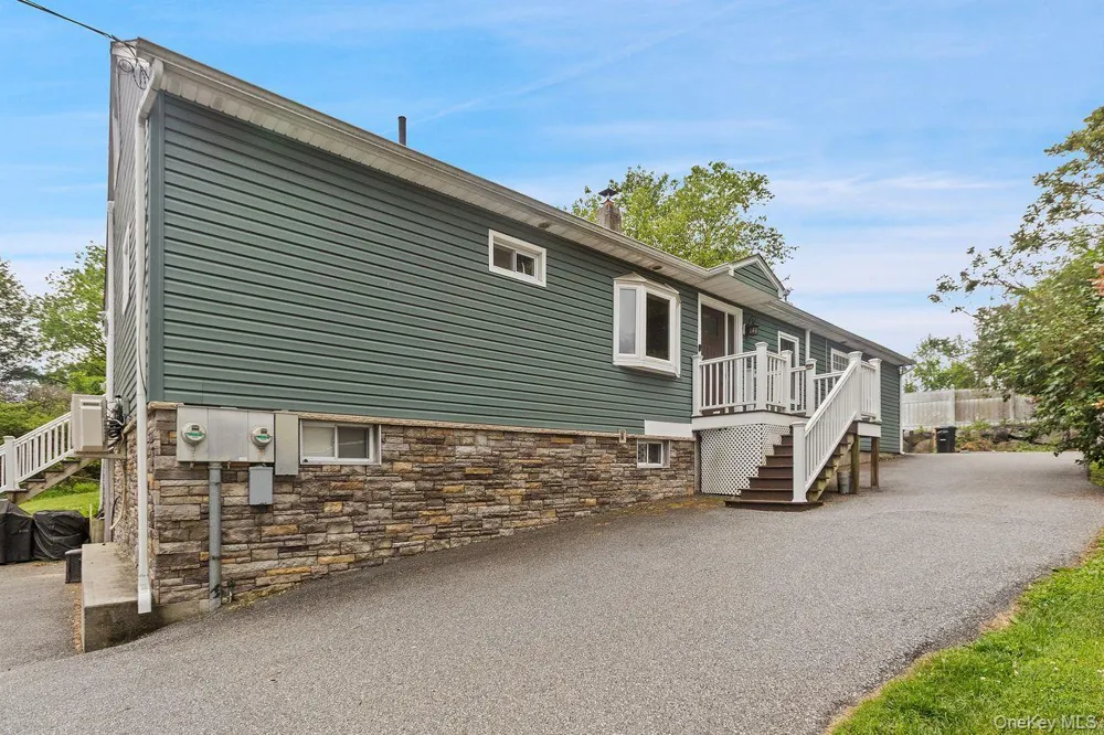 5 Adair Road Cortlandt Manor, NY 10567