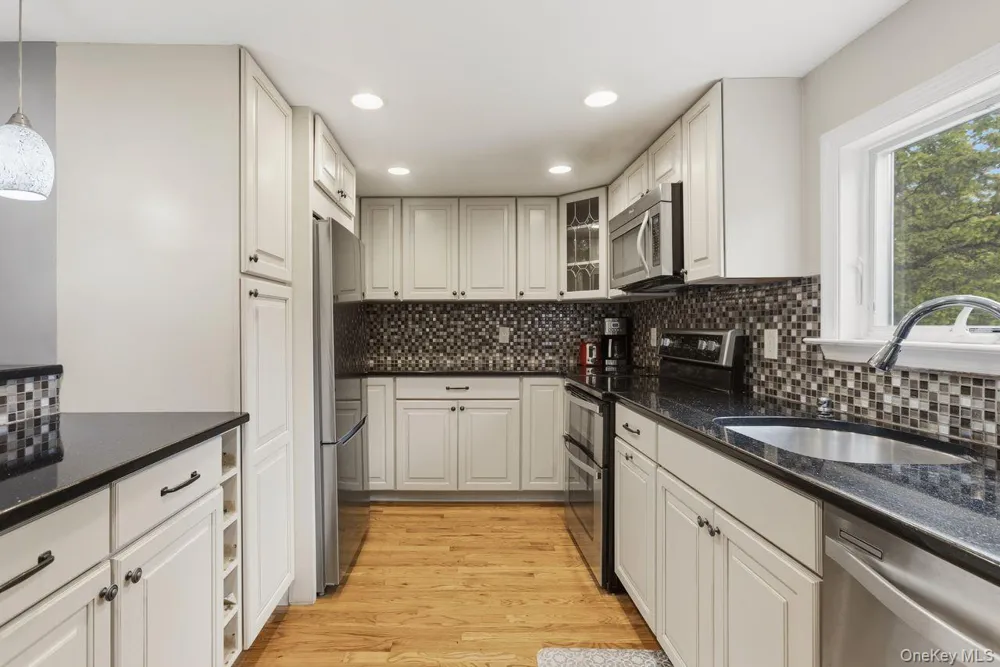 5 Adair Road Cortlandt Manor, NY 10567