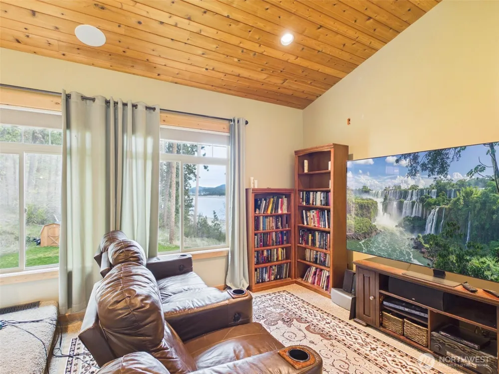 6 Sherman Homes Spur Road Inchelium, WA 99141