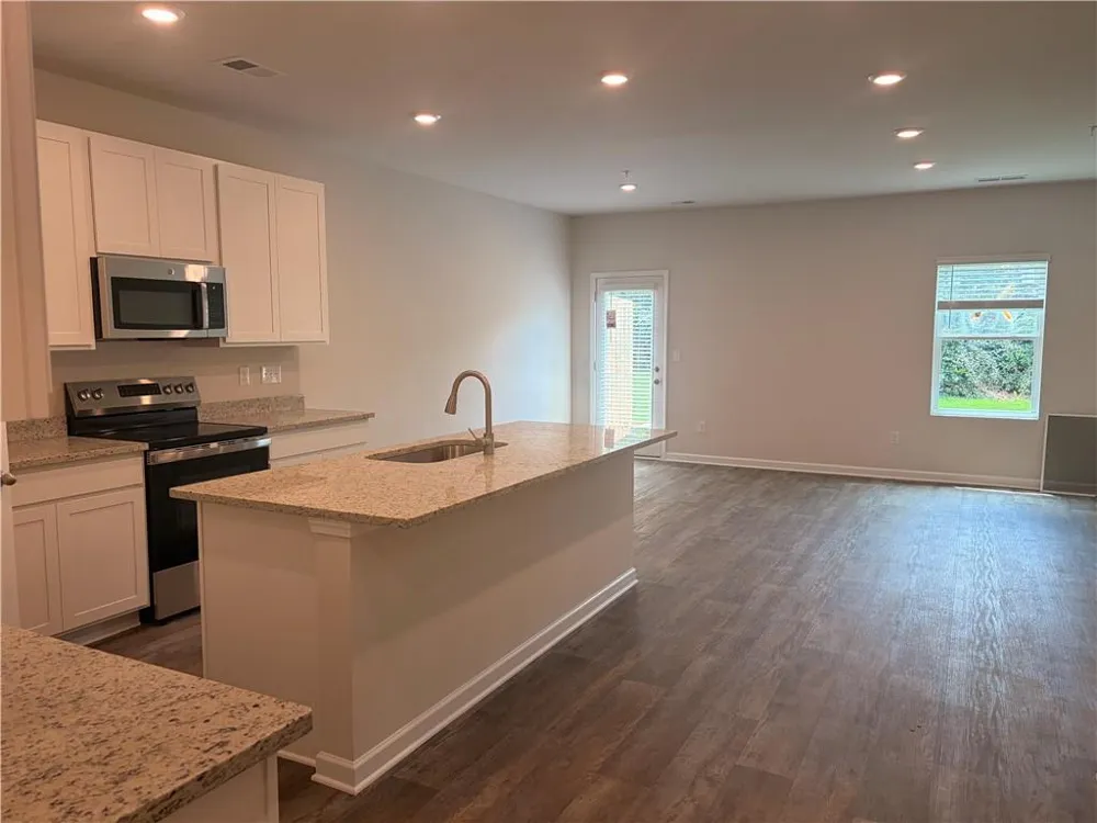 8337 Columbia Court Palmetto, GA 30268