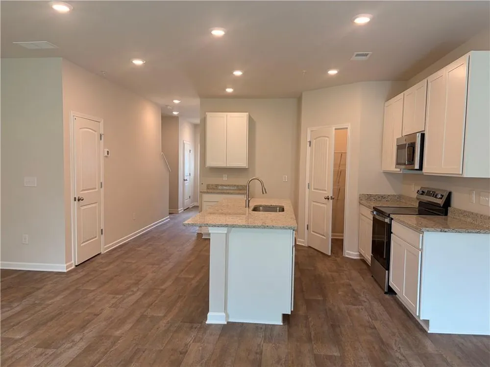 8337 Columbia Court Palmetto, GA 30268