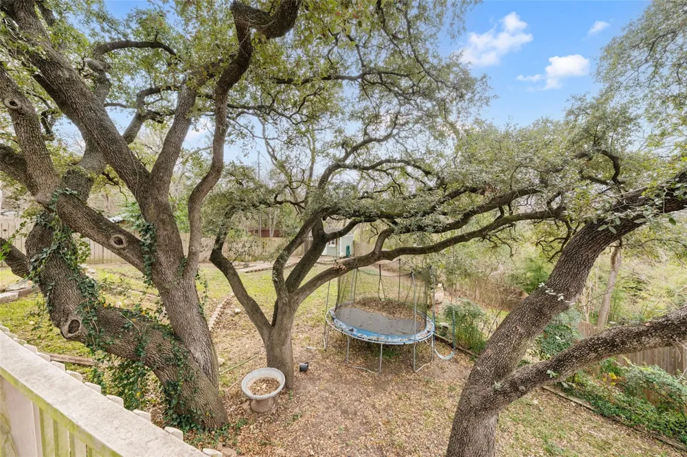 740 Wedgewood Drive Woodway, TX 76712