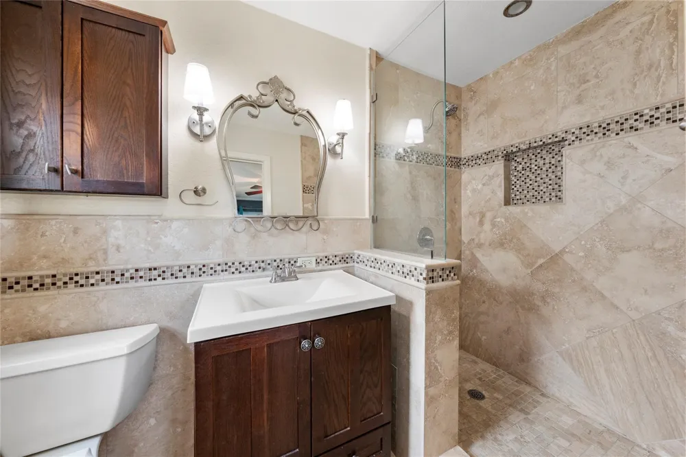 740 Wedgewood Drive Woodway, TX 76712