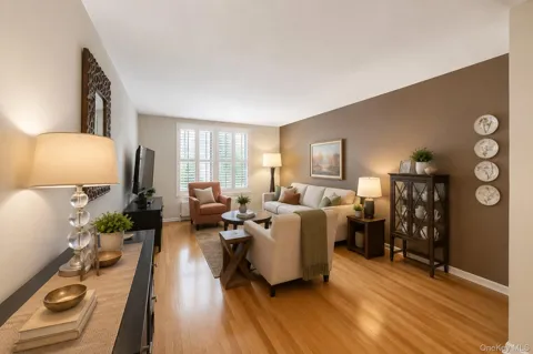 2260 Benson Avenue #1B