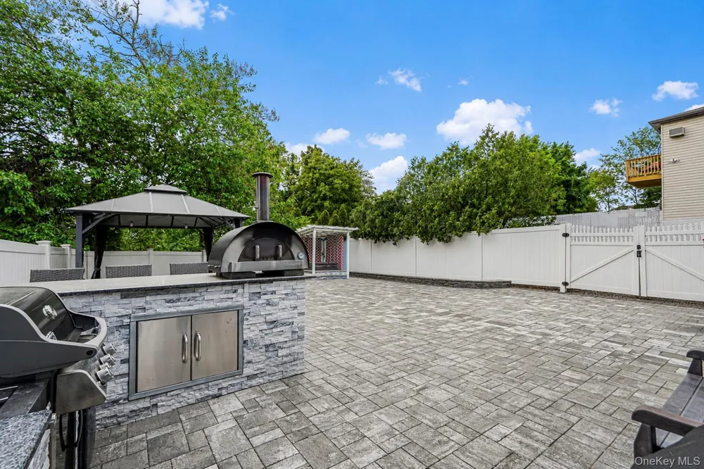 28 Weiner Street Staten Island, NY 10309