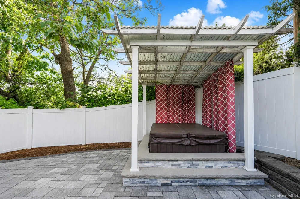 28 Weiner Street Staten Island, NY 10309