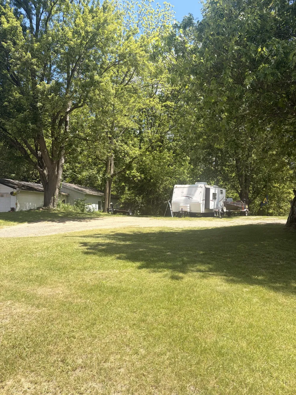 627 Fairyland Avenue Jackson, MI 49202
