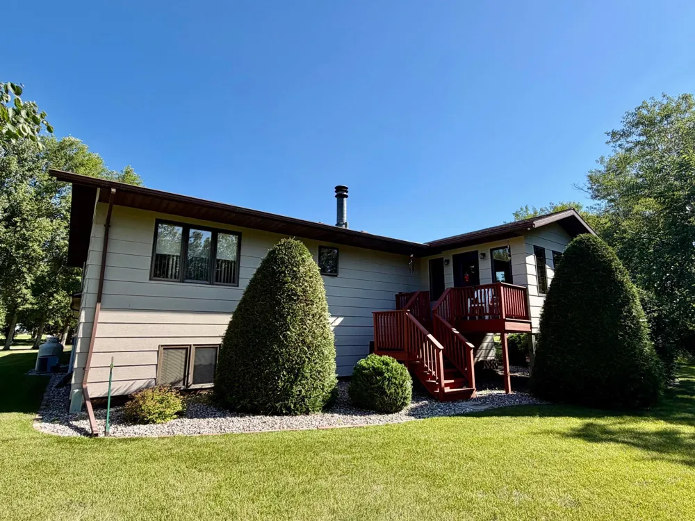 101 17th Avenue NE Roseau, MN 56751
