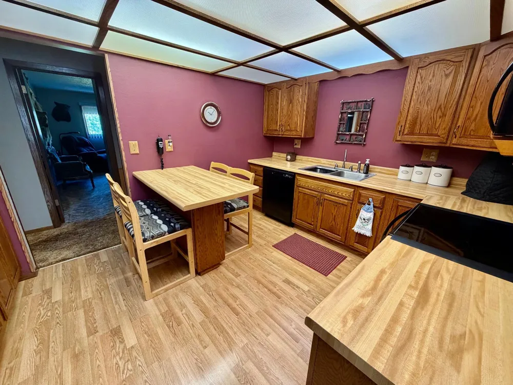 101 17th Avenue NE Roseau, MN 56751