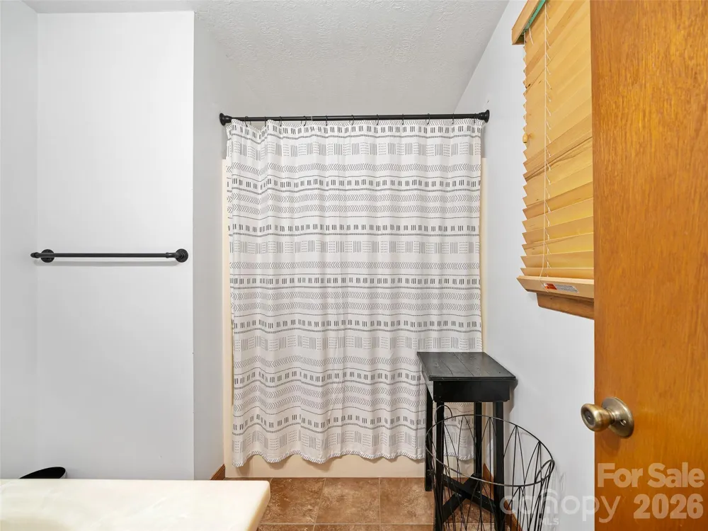839 Mckinney Road Burnsville, NC 28714