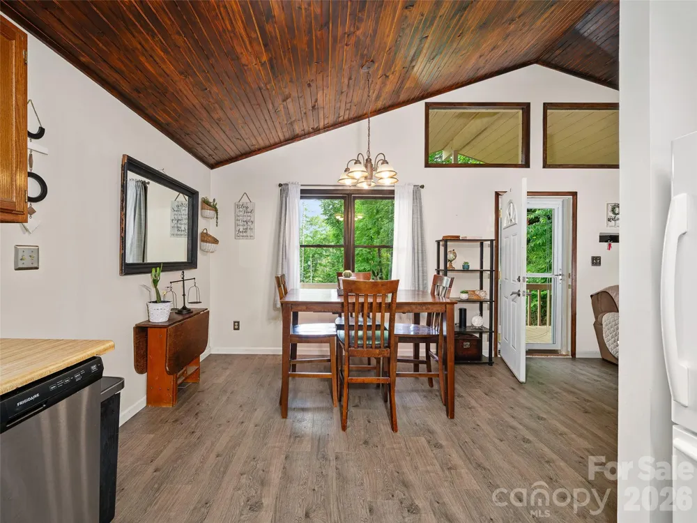839 Mckinney Road Burnsville, NC 28714