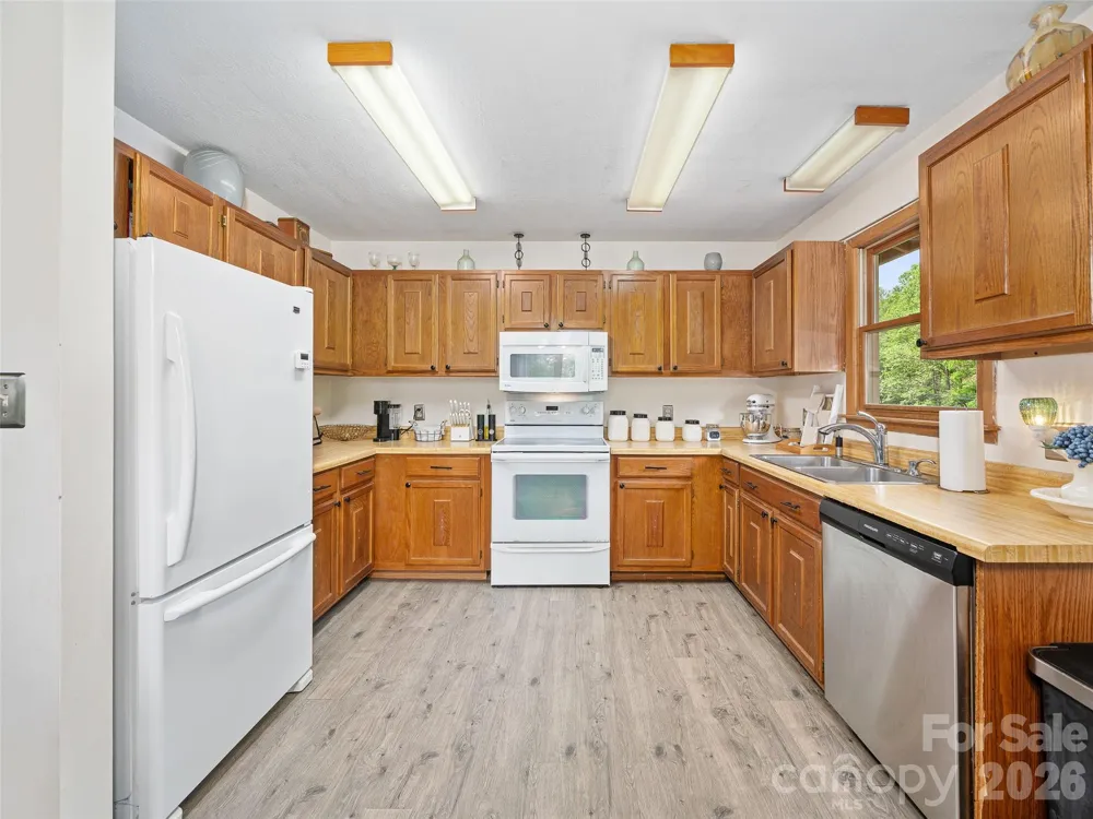 839 Mckinney Road Burnsville, NC 28714