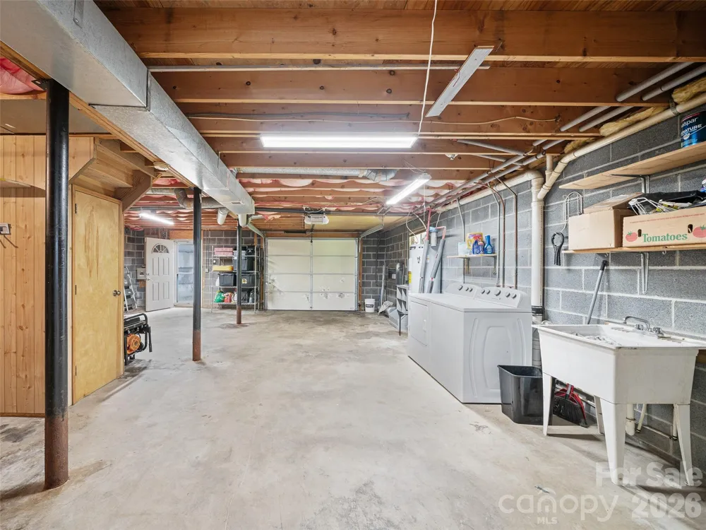 839 Mckinney Road Burnsville, NC 28714