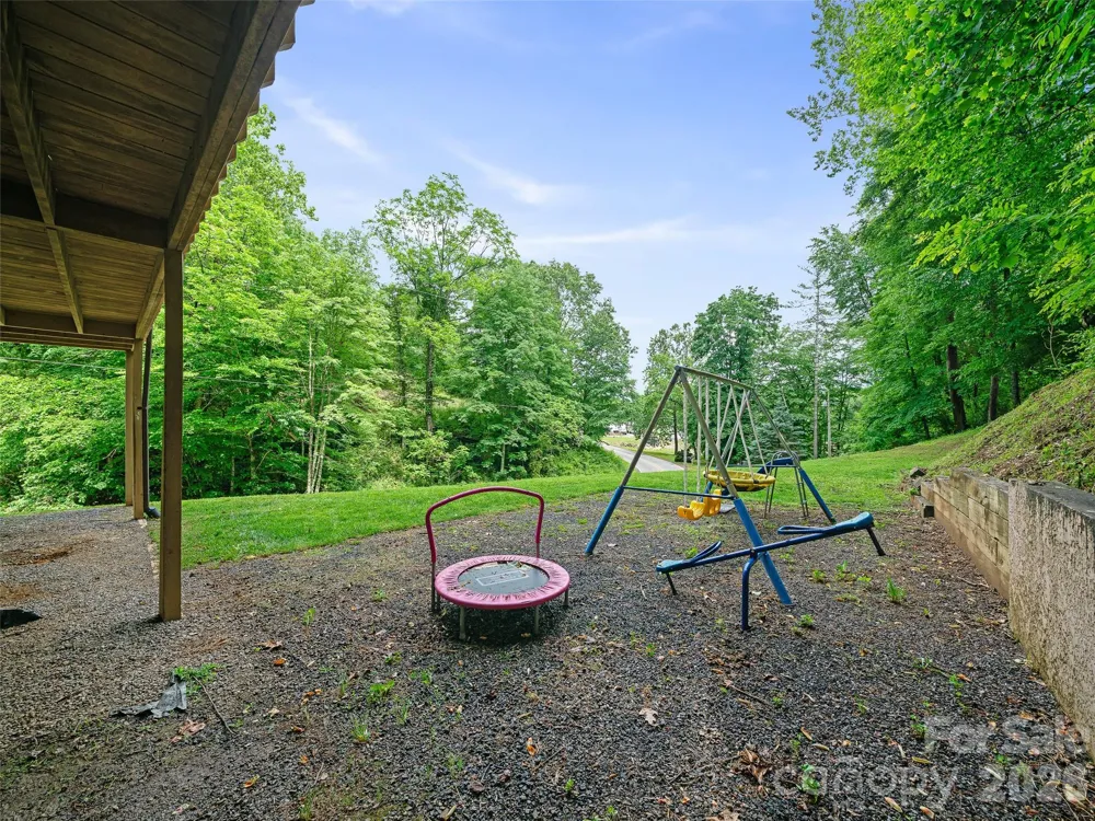 839 Mckinney Road Burnsville, NC 28714
