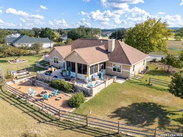 212 ANTLER CIR Bandera, TX 78003