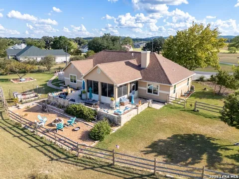 212 ANTLER CIR