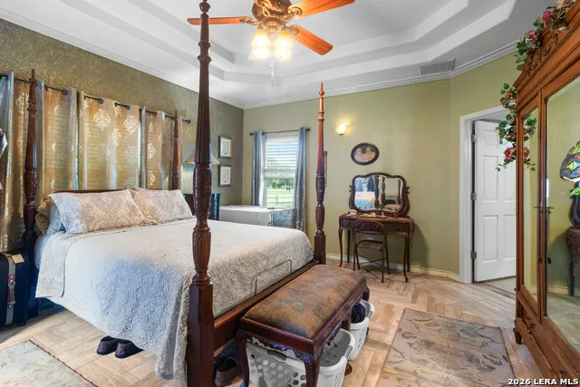 212 ANTLER CIR Bandera, TX 78003