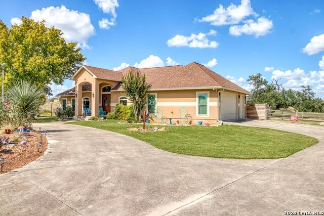 212 ANTLER CIR Bandera, TX 78003