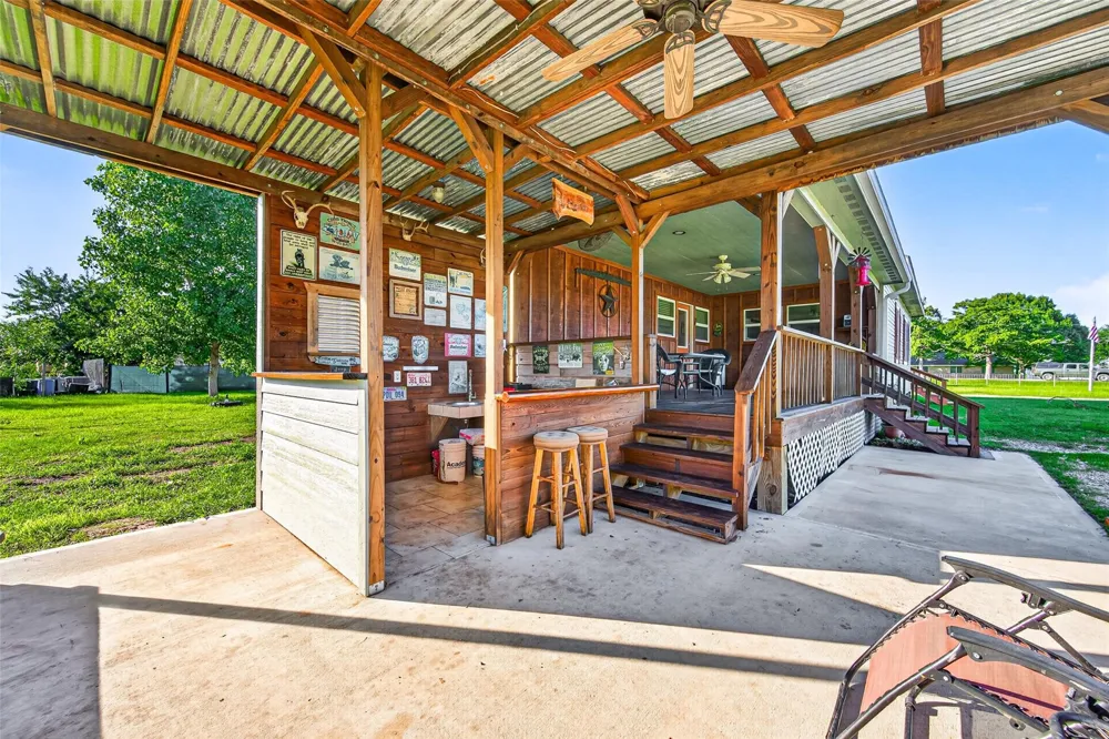 2240 Meyer Road Beasley, TX 77417