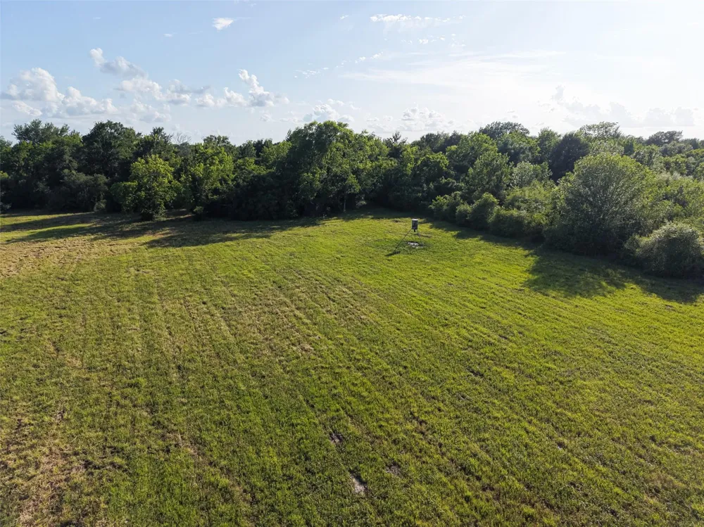 2240 Meyer Road Beasley, TX 77417