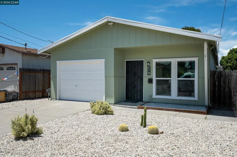 2913 16Th St San Pablo, CA 94806