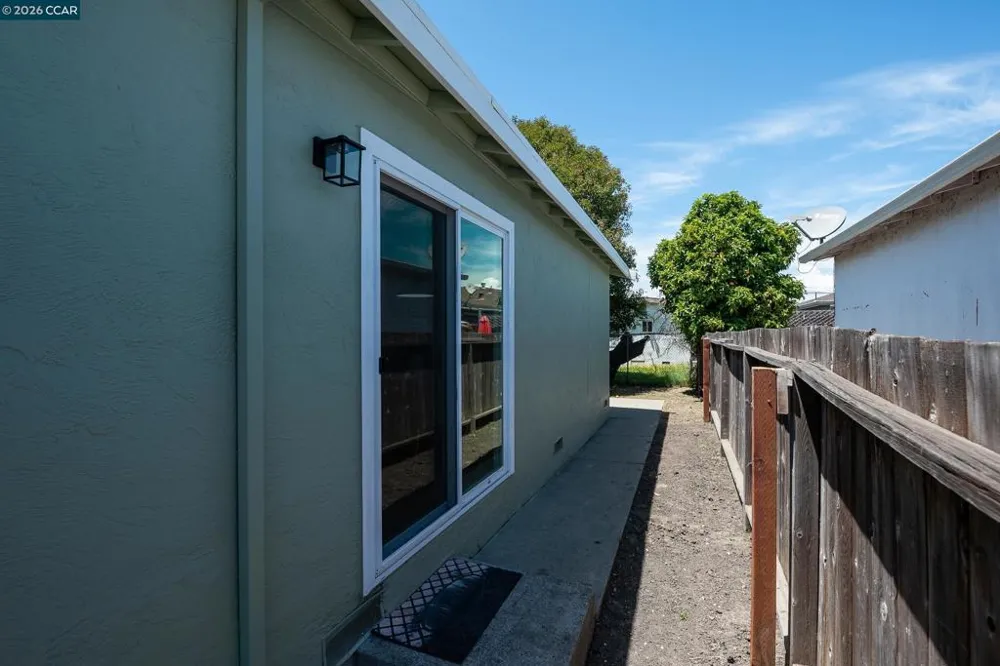 2913 16Th St San Pablo, CA 94806