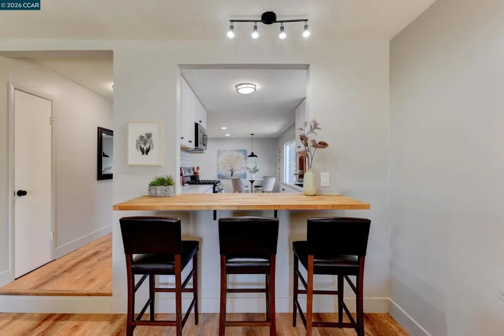 2913 16Th St San Pablo, CA 94806