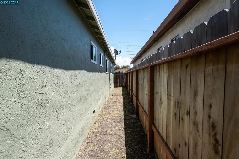 2913 16Th St San Pablo, CA 94806