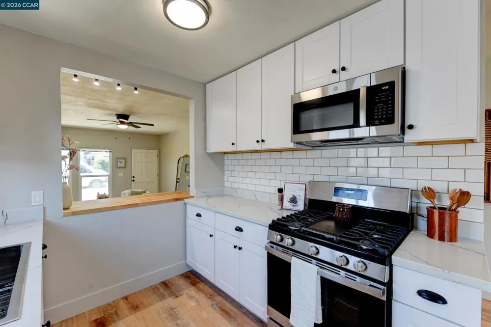 2913 16Th St San Pablo, CA 94806