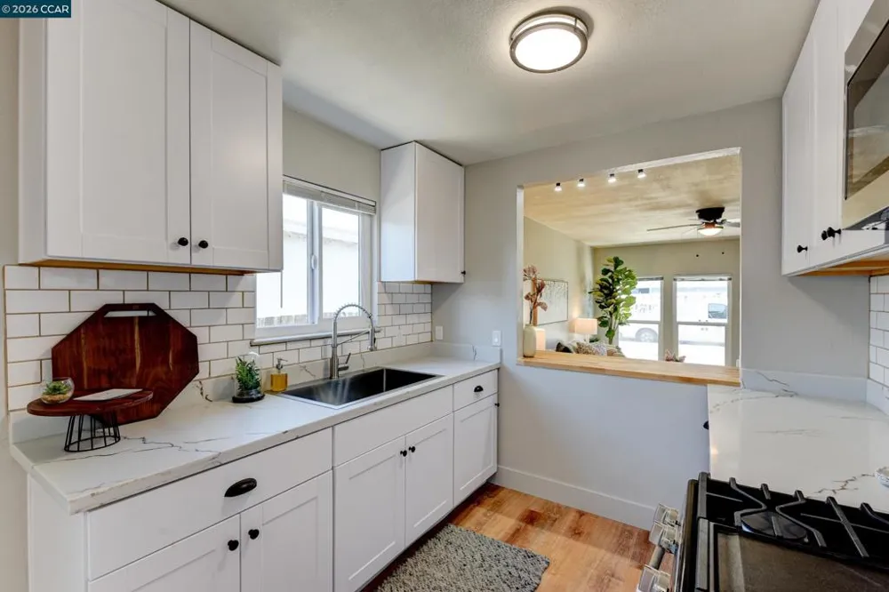 2913 16Th St San Pablo, CA 94806