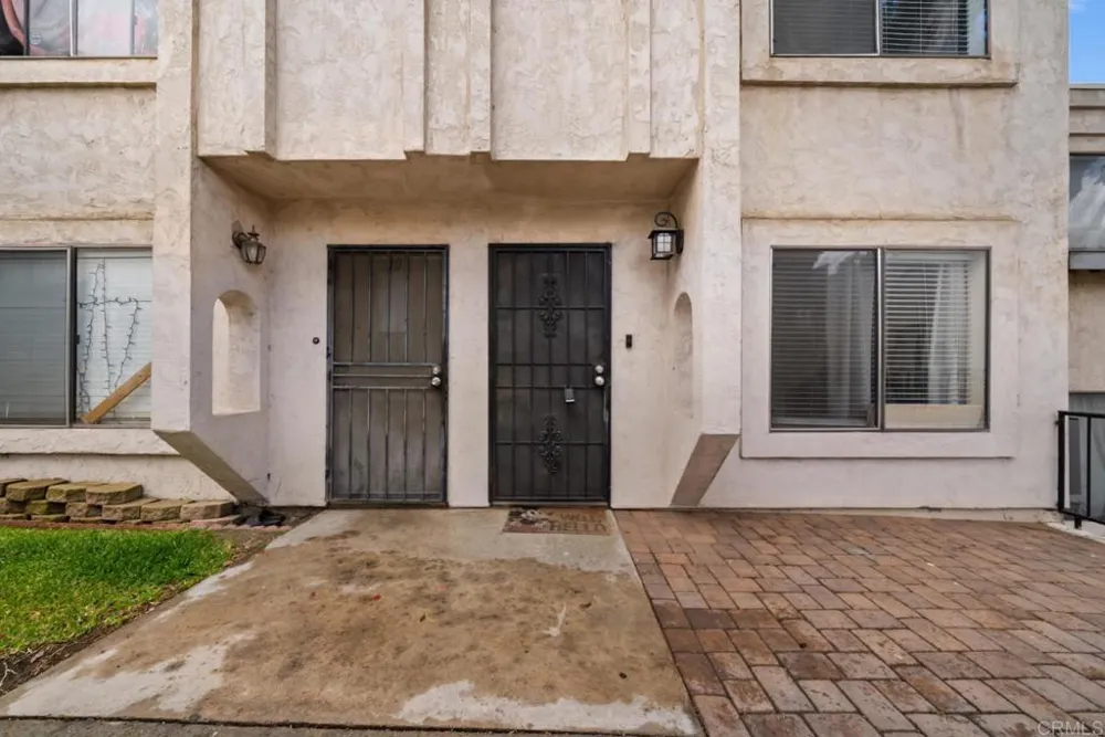 1604 Presioca Street #11 Spring Valley, CA 91977