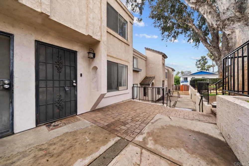 1604 Presioca Street #11 Spring Valley, CA 91977