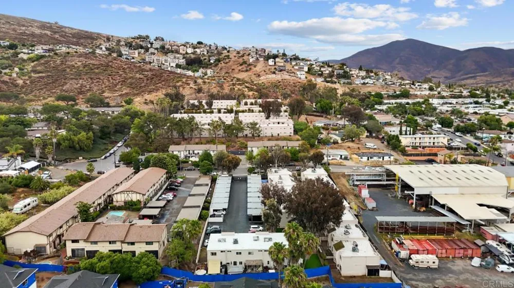 1604 Presioca Street #11 Spring Valley, CA 91977