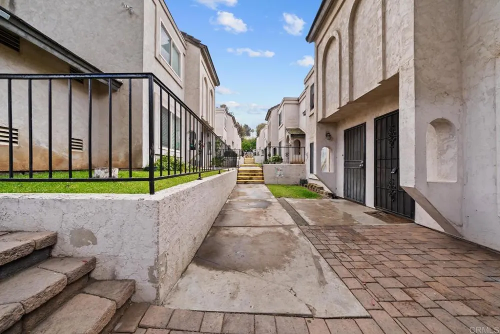 1604 Presioca Street #11 Spring Valley, CA 91977