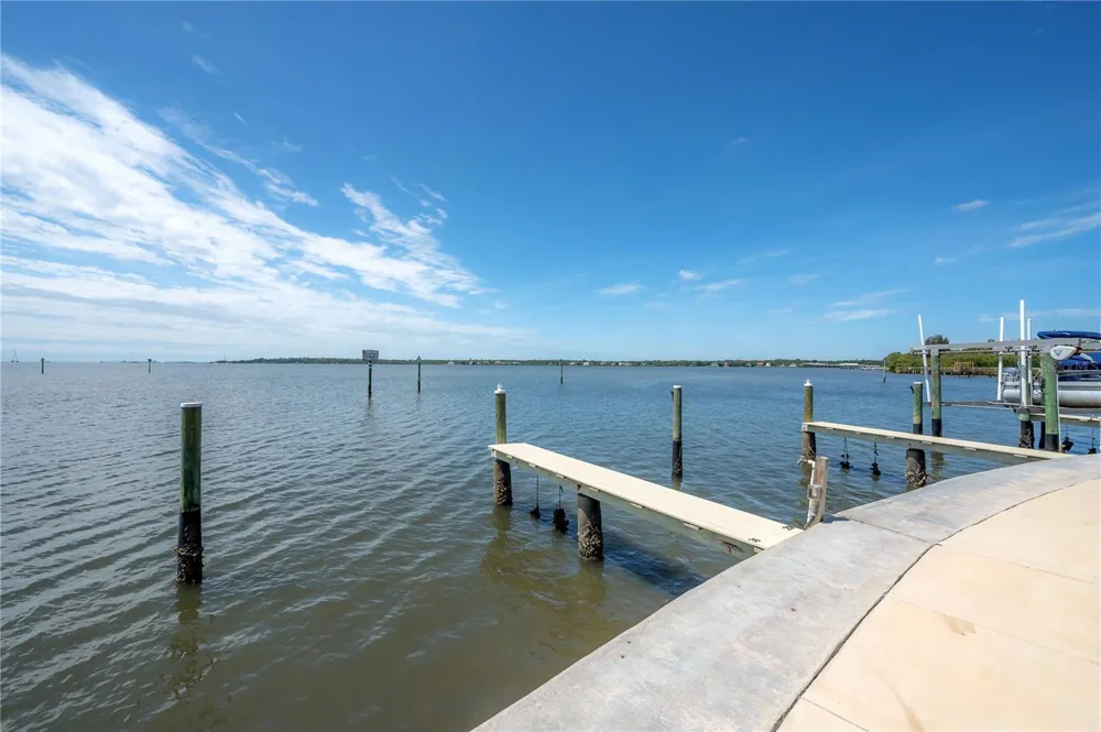 119 BRENT CIRCLE Oldsmar, FL 34677