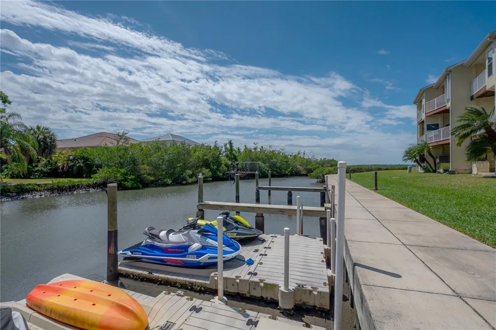 119 BRENT CIRCLE Oldsmar, FL 34677