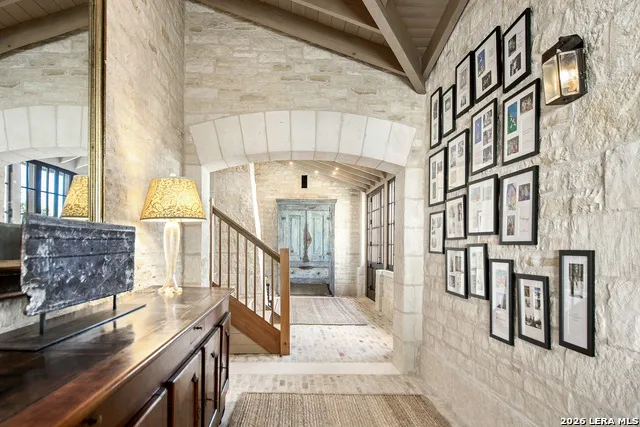850 SISTERDALE RD Boerne, TX 78006