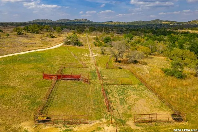 718 Ranch to Market 473 Comfort, TX 78013