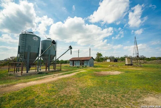 718 Ranch to Market 473 Comfort, TX 78013