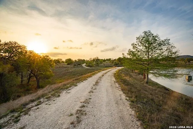 718 Ranch to Market 473 Comfort, TX 78013