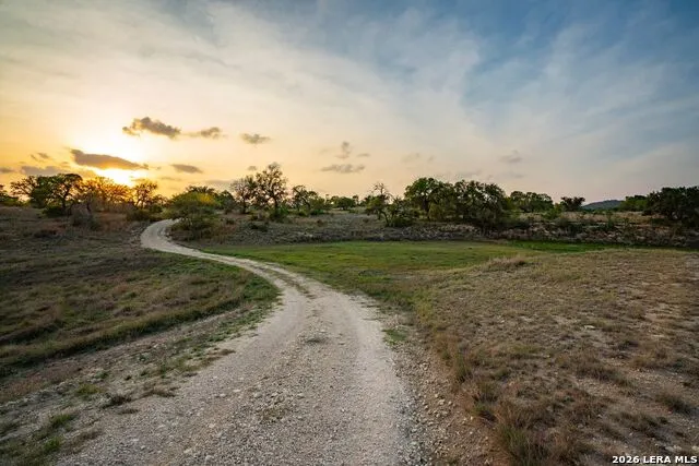 718 Ranch to Market 473 Comfort, TX 78013